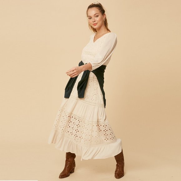 Listicle Pink Maxi Dress NWT • Rayon • Long Sleeve Boho Textured Embroidered - Picture 4 of 11